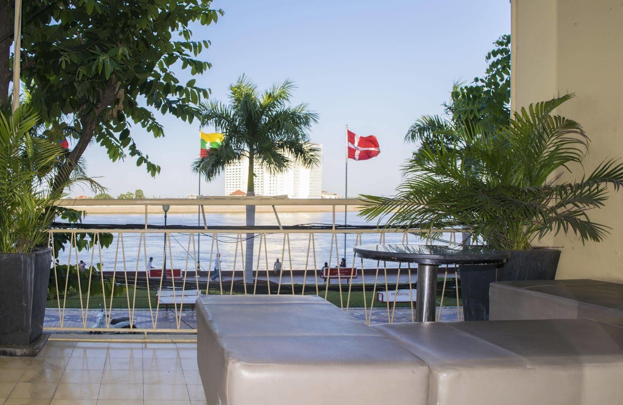 Fcc Phnom Penh Boutique Hotel 外观 照片
